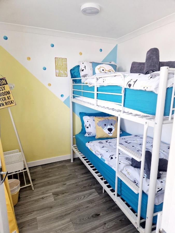 Chalet Ty Lilli Wen Sleep 6 Kidwelly Bagian luar foto